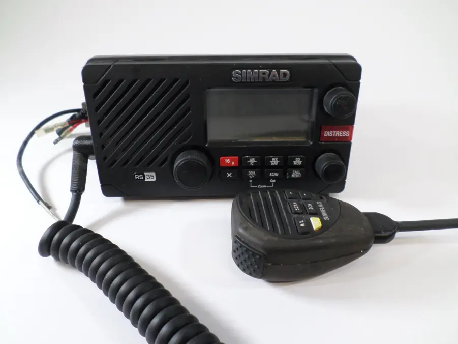 Simrad RS35 VHF with AIS Receiver - New Cable!