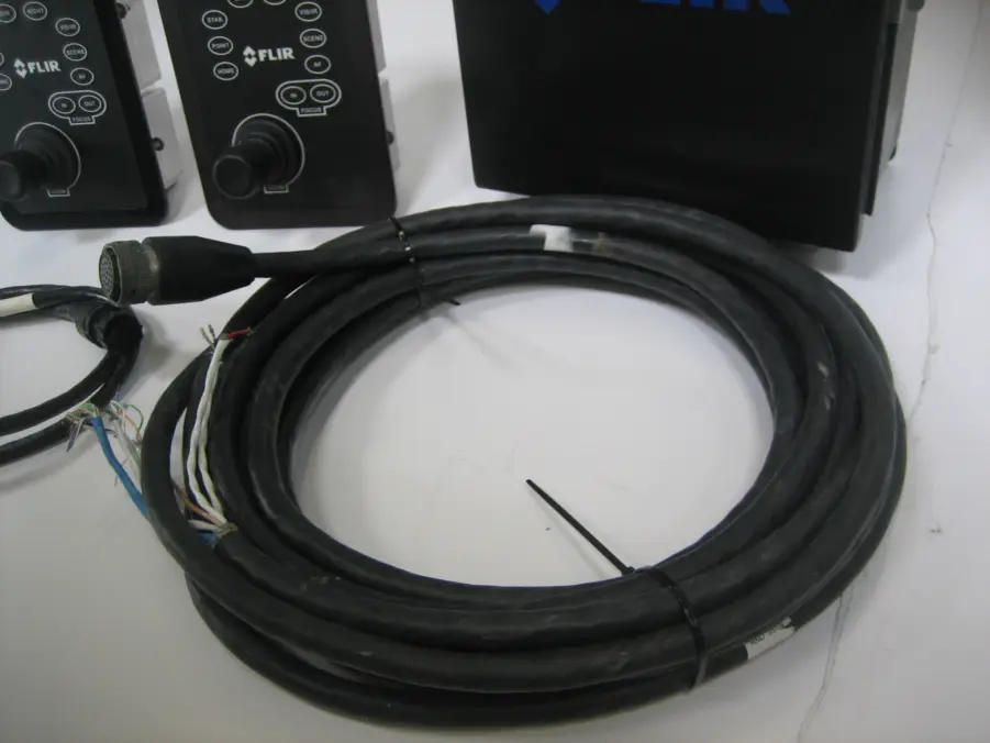 FLIR 432-0002-01-07 Voyager II Thermal Camera w/2x JCU's, Bulkhead Box PARTS/REPAIR - Image 7