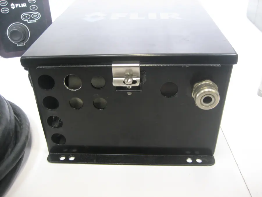 FLIR 432-0002-01-07 Voyager II Thermal Camera w/2x JCU's, Bulkhead Box PARTS/REPAIR - Image 18