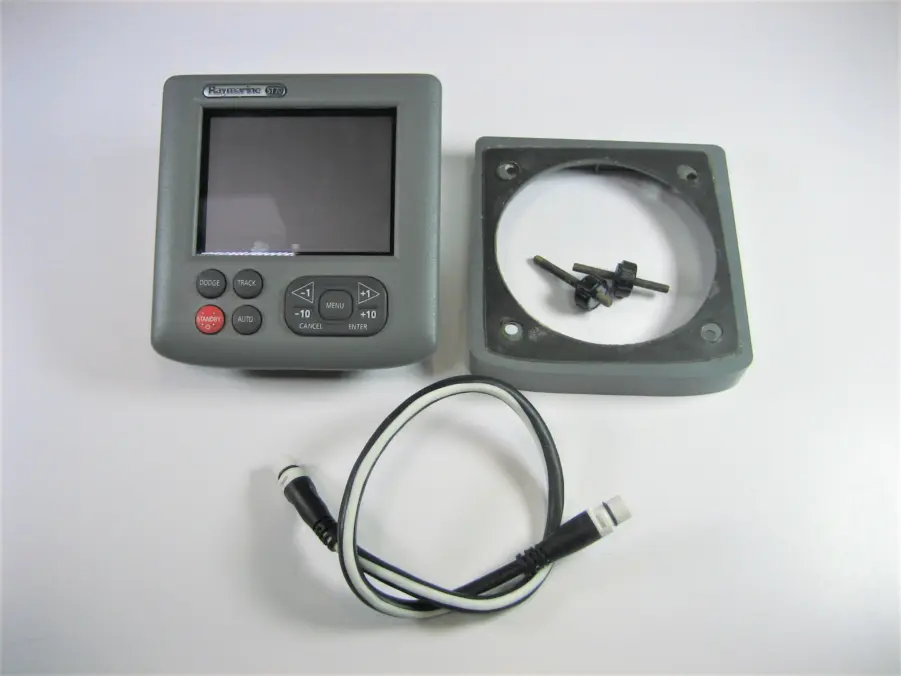 Raymarine ST70 Autopilot Control Head/E12196 Max Marine Electronics