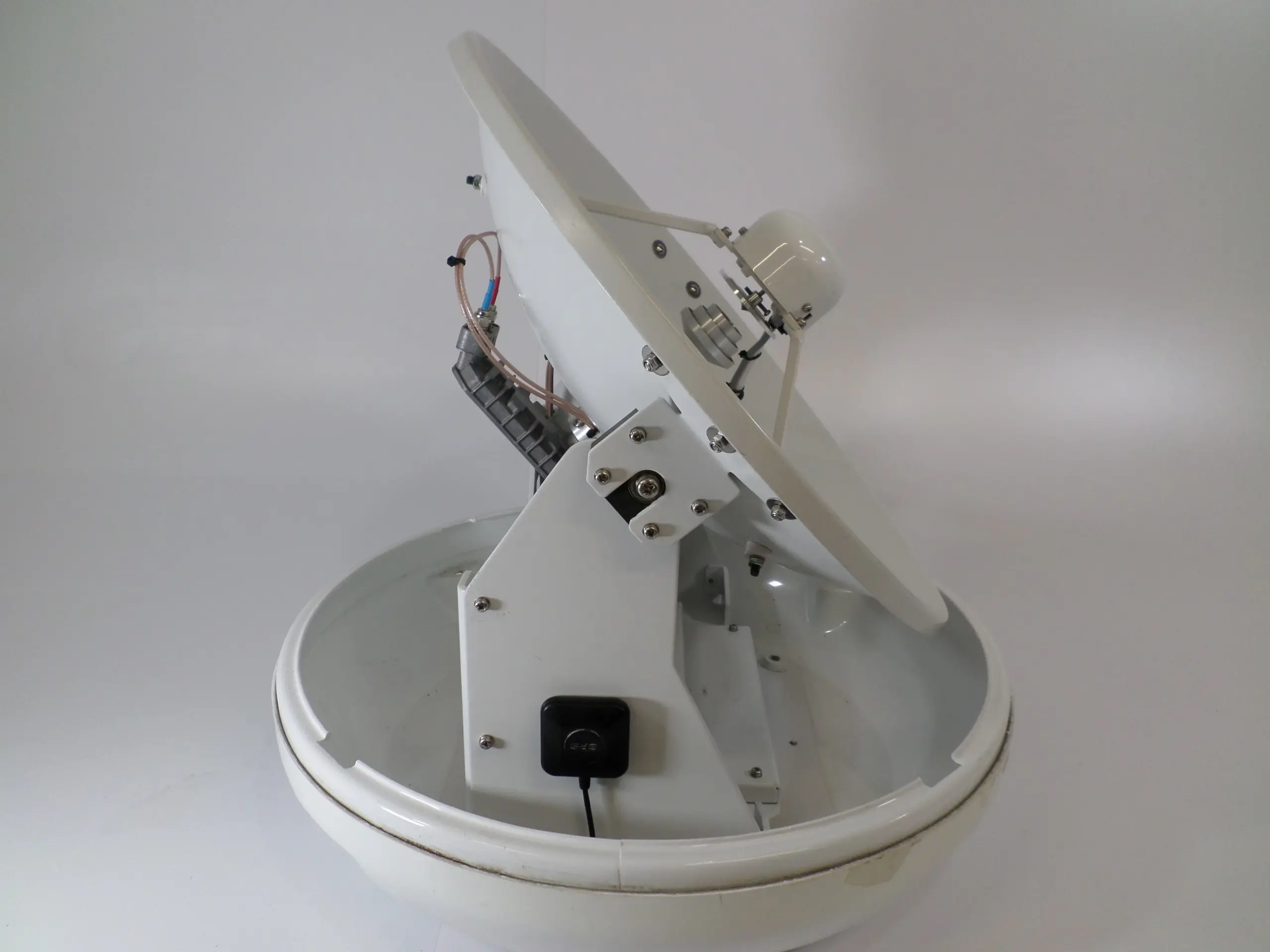 Intellian i4 B4409S US Circular LNB Satellite TV System Tested and