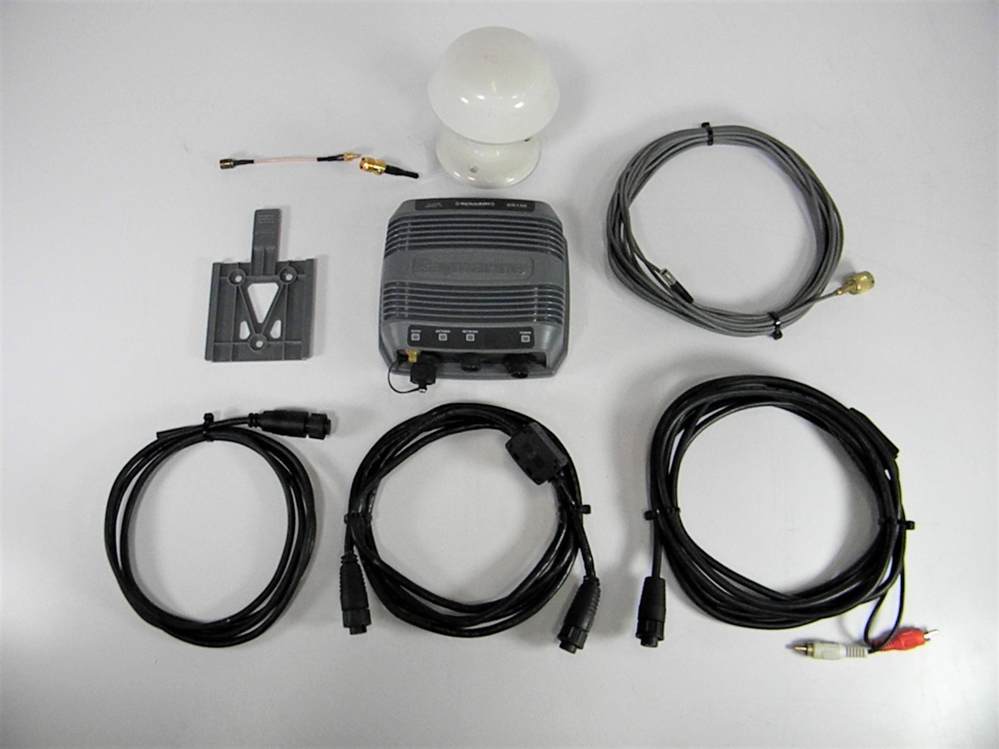 Raymarine SR150 Sirius XM/WX Weather Module w/Antenna & Cables E70161