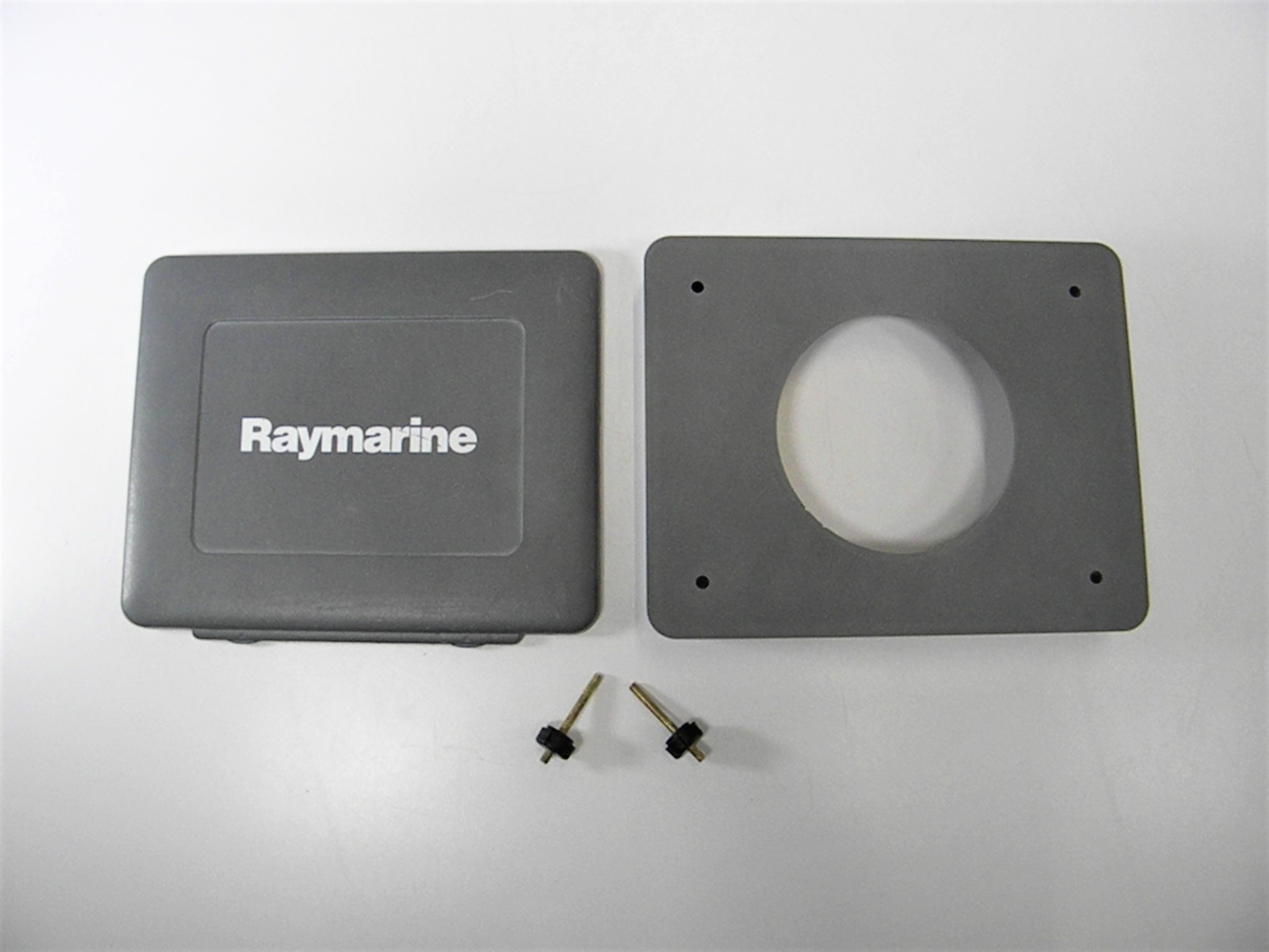 Raymarine ST70+ 6.5" Multifunction Instrument/Autopilot Display w/ Sun