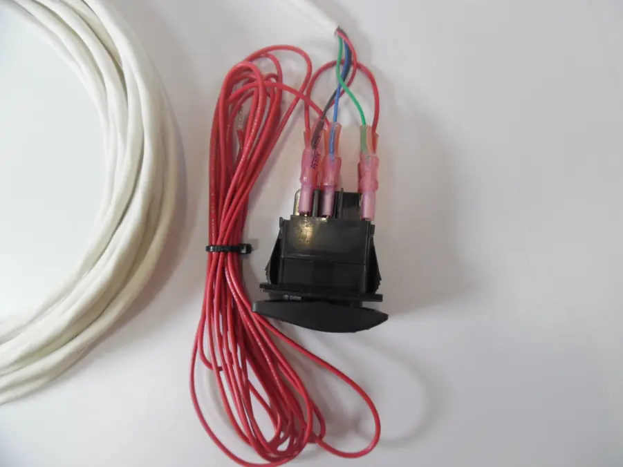 Shadow-Caster SCM-SWITCH-O/O/Momentary Underwater Lighting Switch +Attached Wire - Image 6