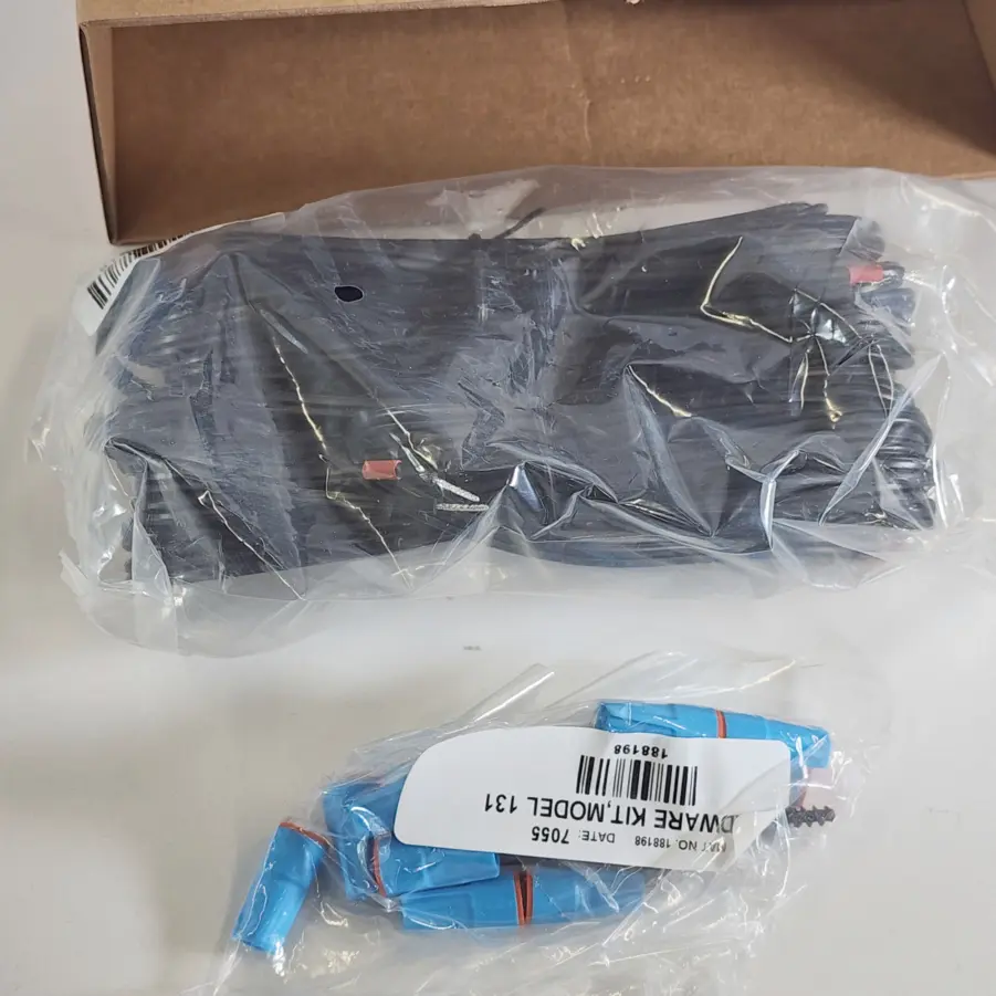 (1 Pair) NEW Bose 131 4.5" Ported Enclosure Marine Speakers with White Grilles - Image 11