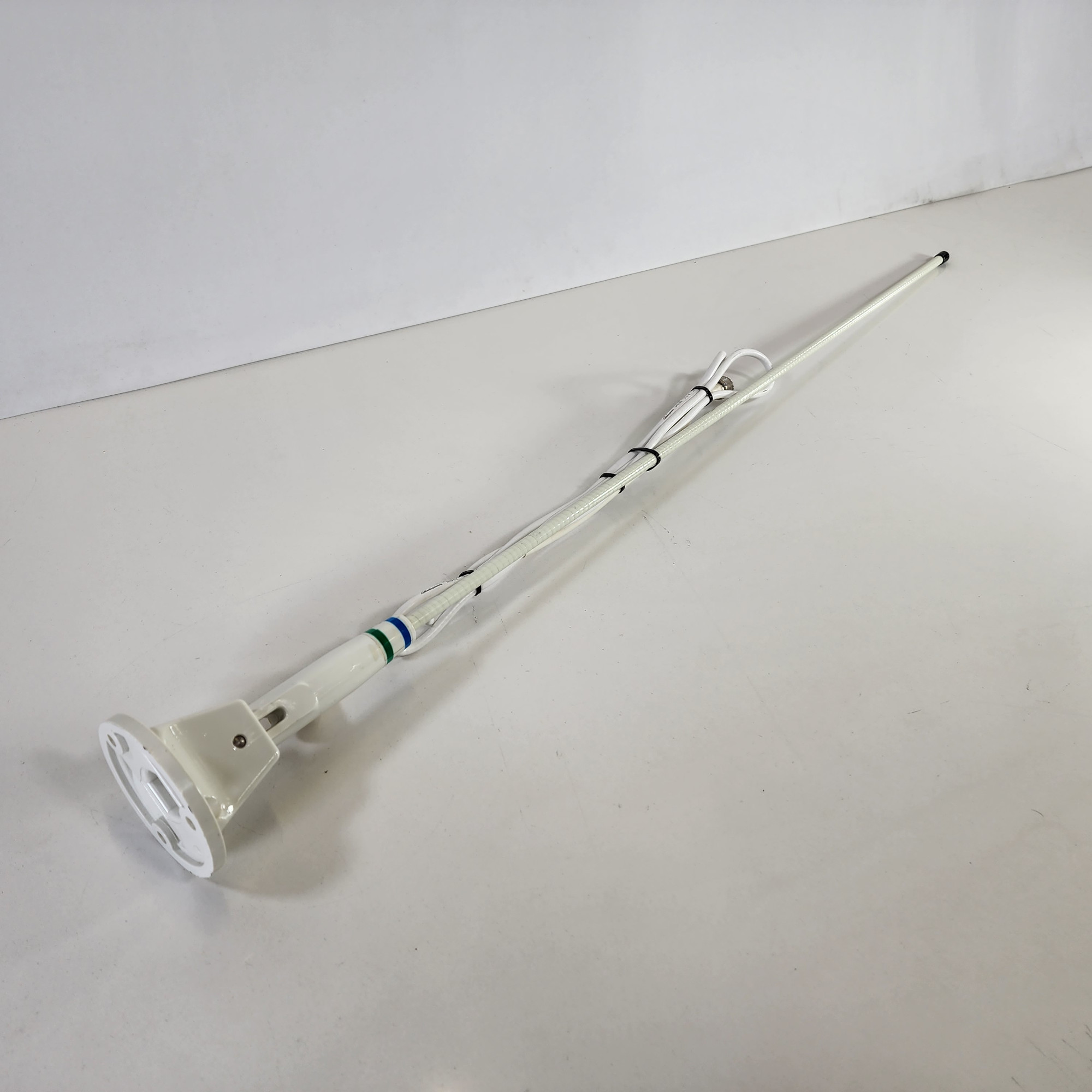 Antenne CB Shakespeare 4050-8 3' Avec Support élévateur - VHF - Pour Pièces ?