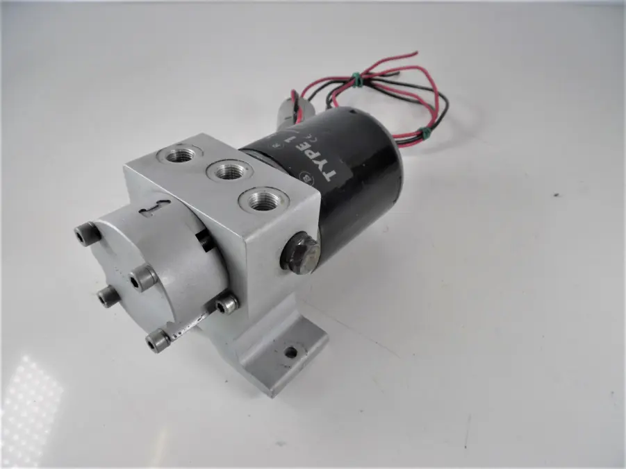 Raymarine M81120 Type 1 Autopilot Reversible Hydraulic Pump Max Marine Electronics