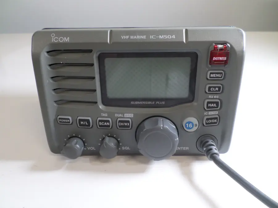 ICOM IC-M504 Marine VHF Radio Grey w/ Attached Mic - Great Condition - Image 2