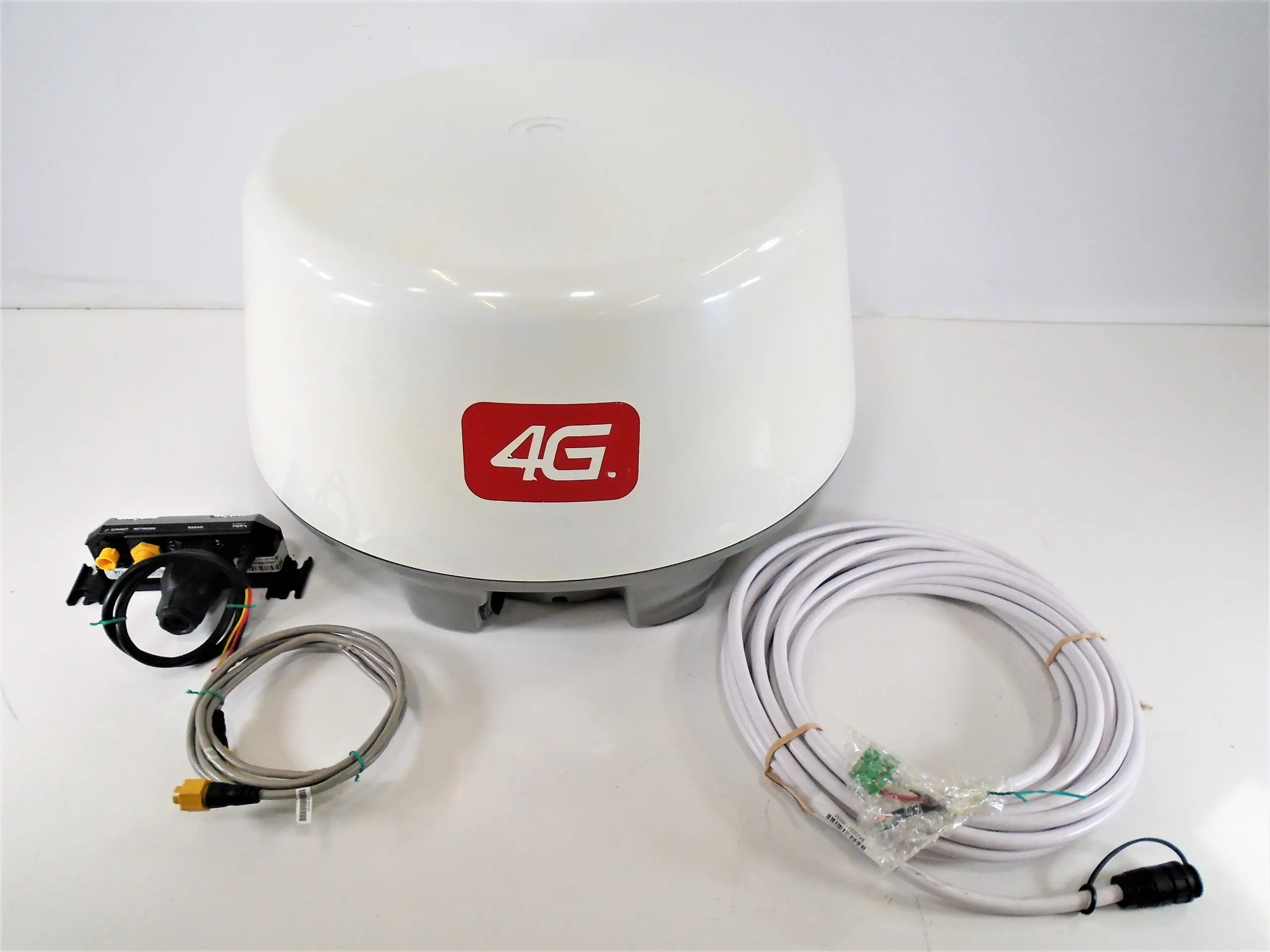 Simrad/Lowrance/Navico/B&G Broadband 4G Radar Dome W Cables & RI10