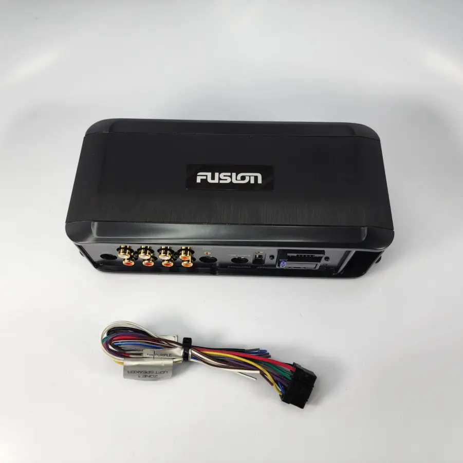 Fusion MS-BB300 Black Box Marine Stereo AM/FM Radio / Bluetooth - Tested/Working