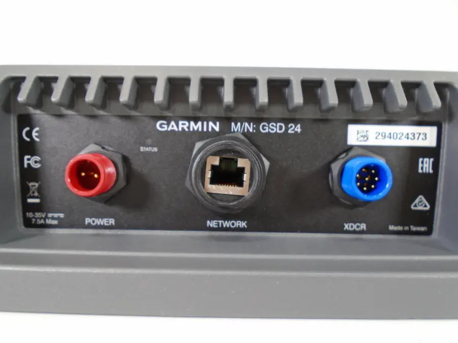 Garmin GSD24 – Trasduttore Di Profondità Con Temperatura, 50/200 KHz, 500W, Cavo 30' E Supporto Di Poppa