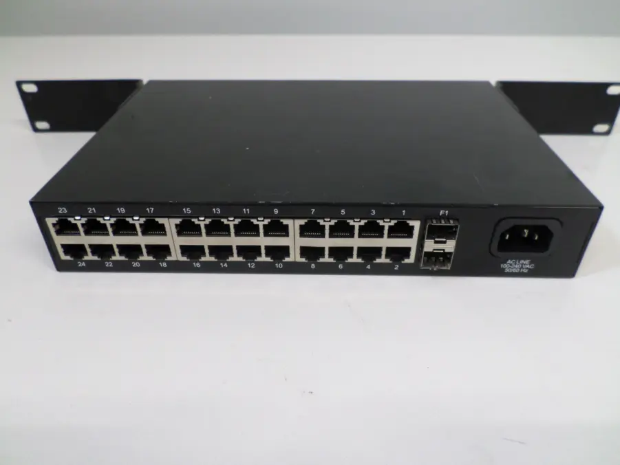 PakedgeDevice S26e 24 Port Gigabit Network Switch with 2 SFP Ports - Image 4