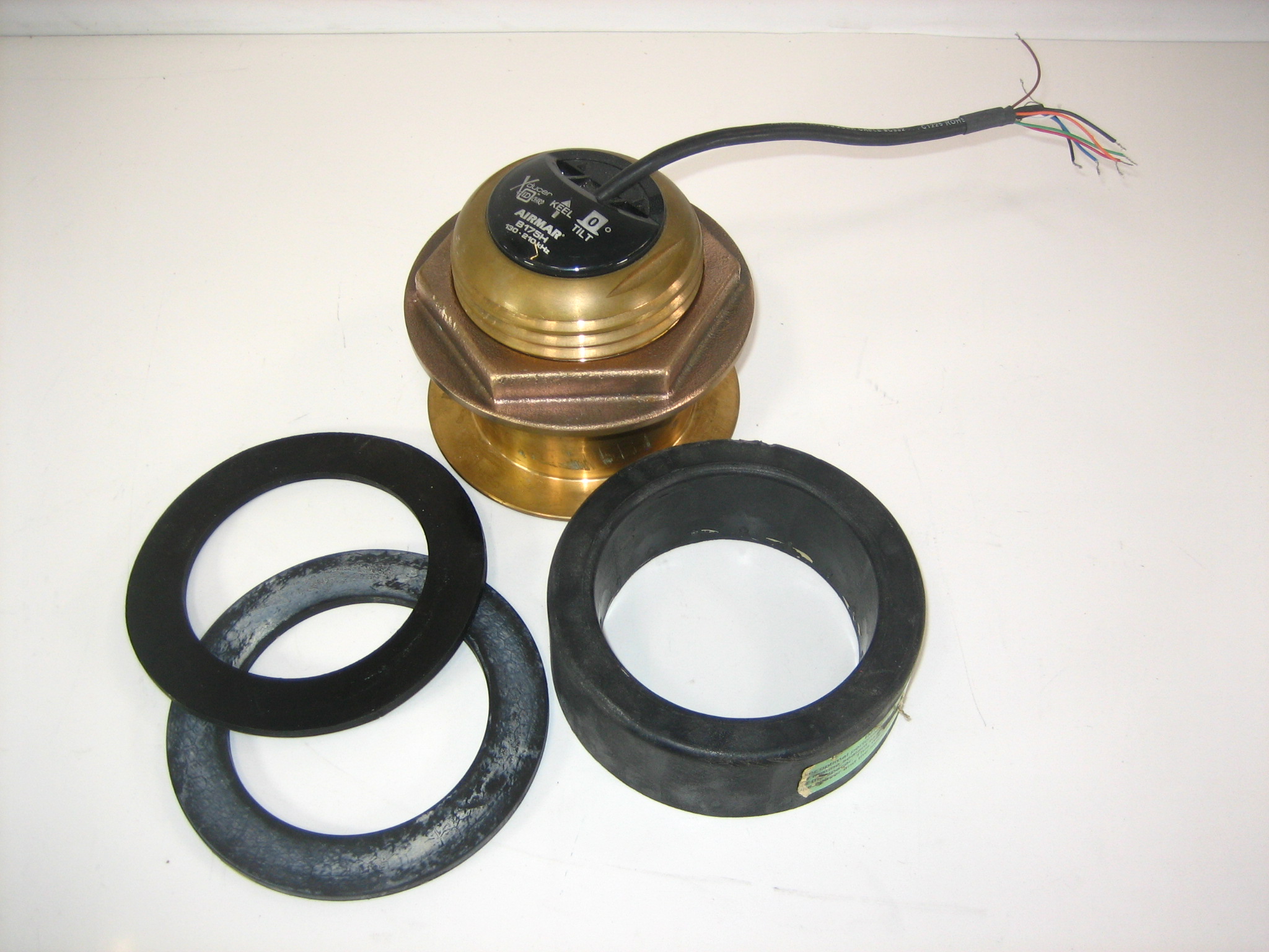 thumbnail image 2 of AIRMAR 1kw Transducer Socket - Quality Marine Electronics 2 of 12
