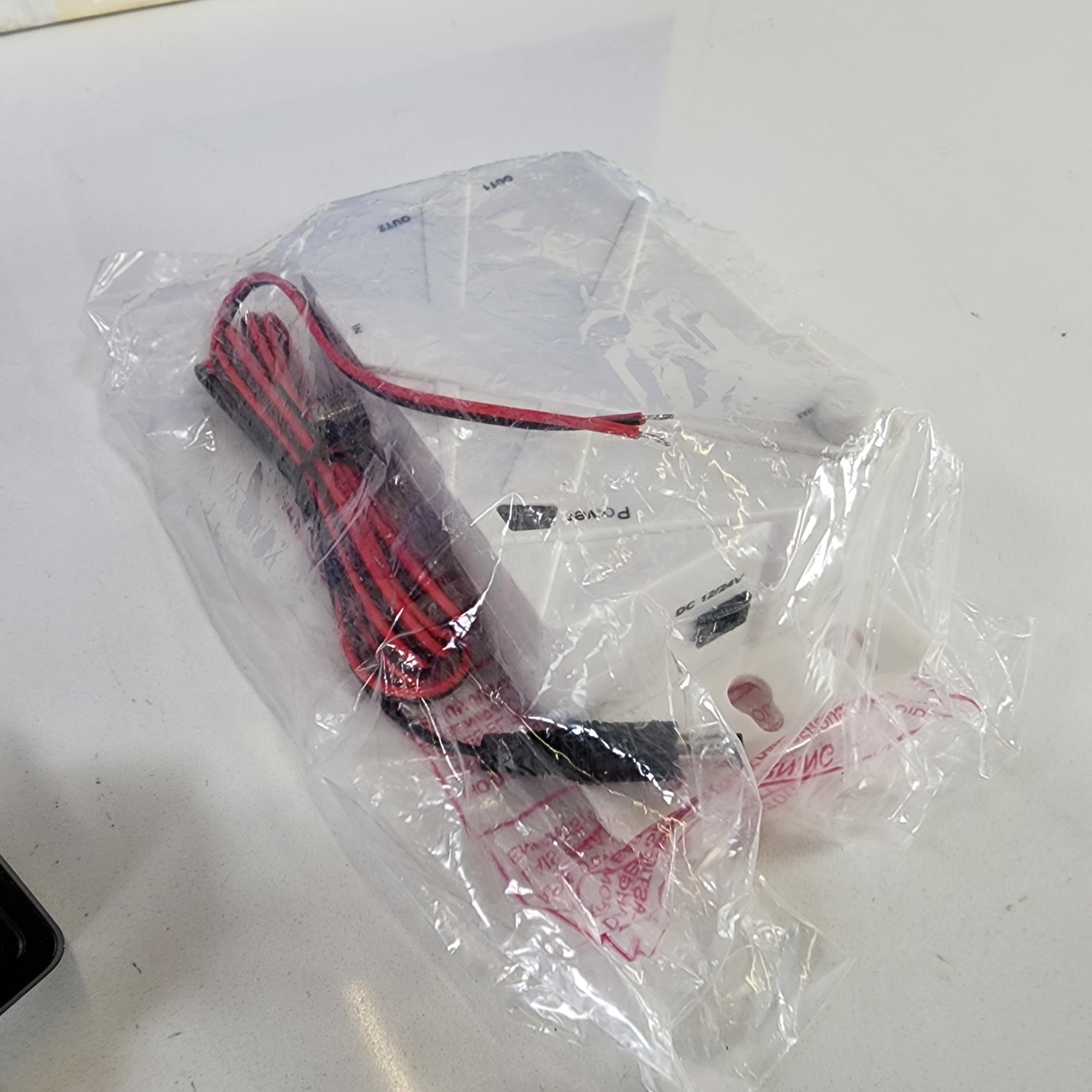 Shakespeare Style 2030GE SeaWatch Omnidirectional Marine TV Antenna