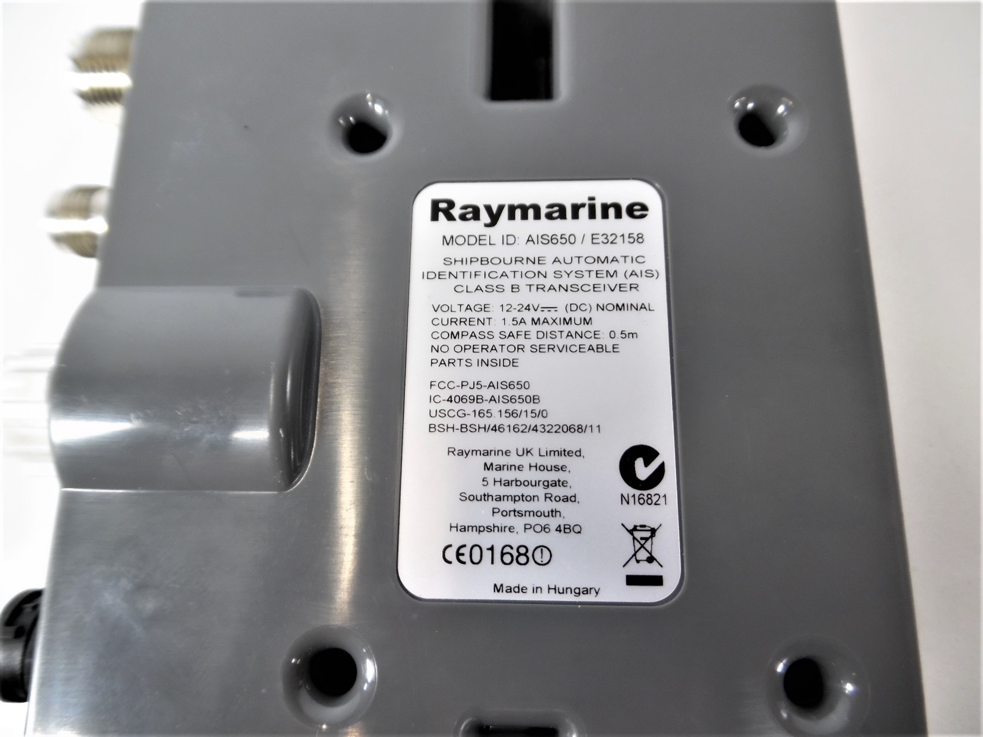 Raymarine AIS650 Class B Transceiver W/ GPS Antenna & Power Cable