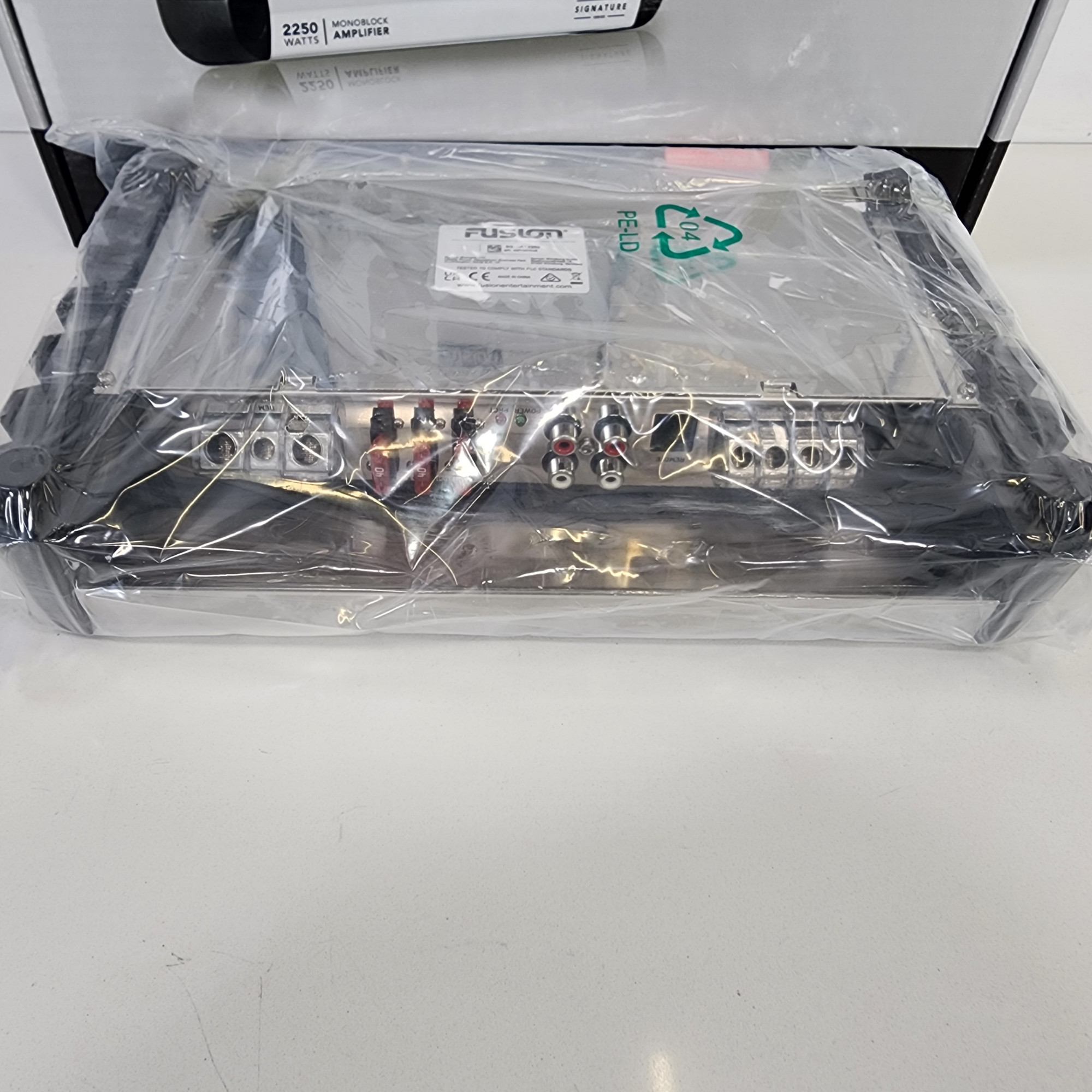 Fusion SGDA12250 Signature Series Marine Mono Amplifier 2250W New