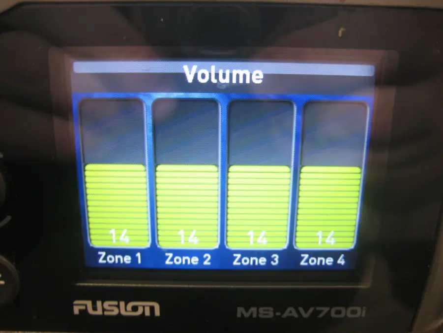 Fusion/MS-AV700i Marine Stereo-iPod Dock/FM/AM/Aux/Sirius - Image 10