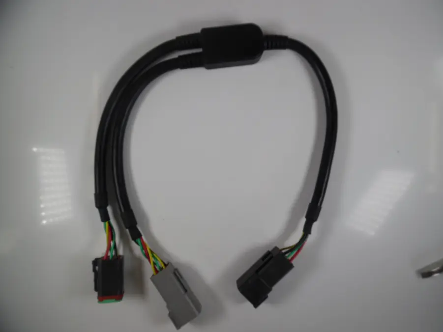 thumbnail image 2 of Raymarine E70241 Volvo Penta Engine Y-Loom Cable For ECI-100 | Connects To Older Volvo Systems Without Multi-Link Hub 2 of 12