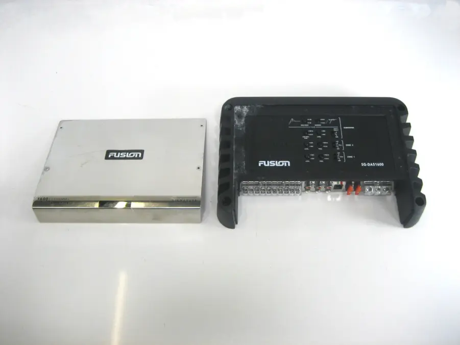 Fusion/SG-DA51600 Marine 5 Channel Amplifier - Image 3