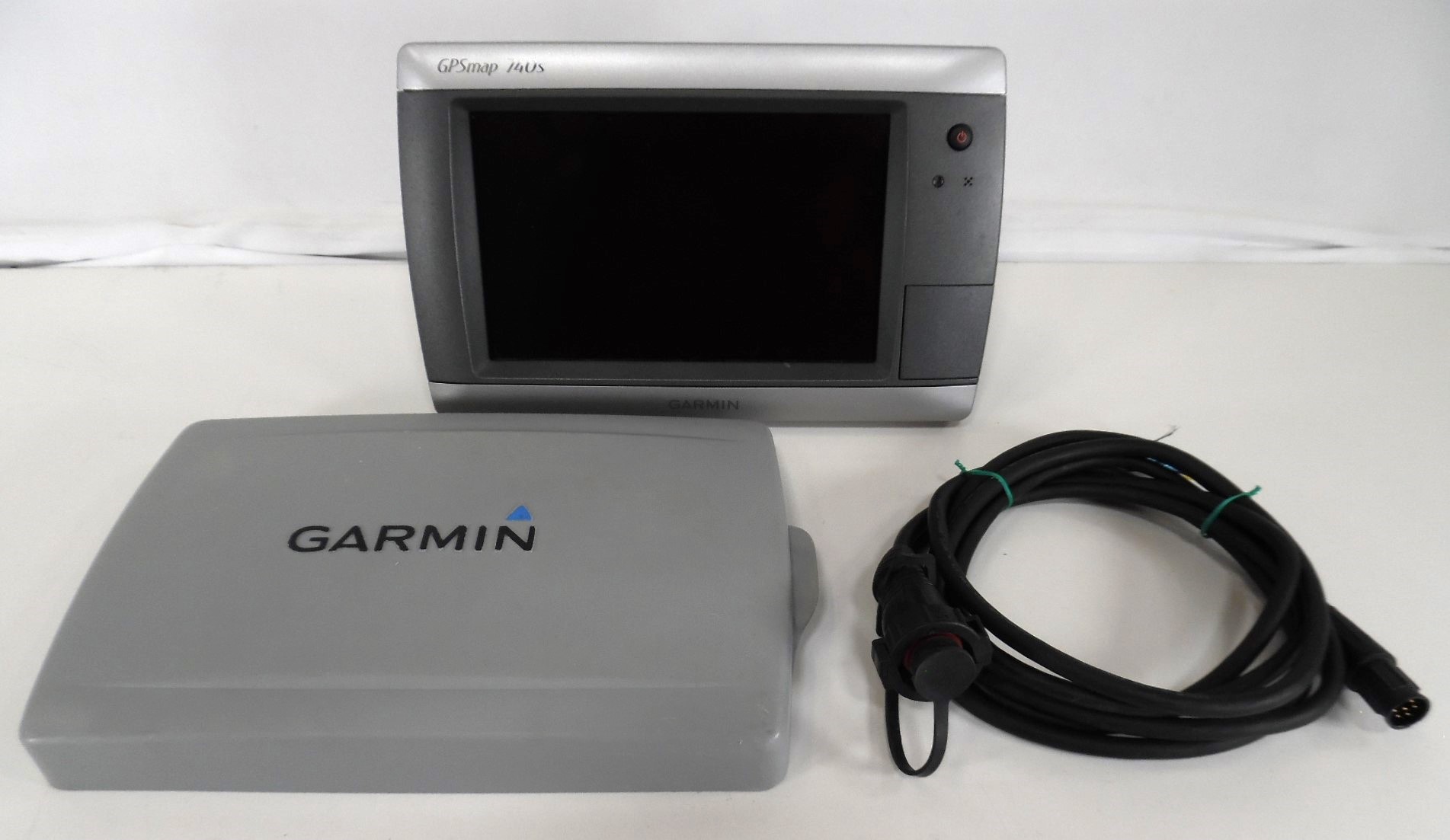 Garmin GPSMAP 740s StandAlone Touchscreen Chartplotter & Sun Cover