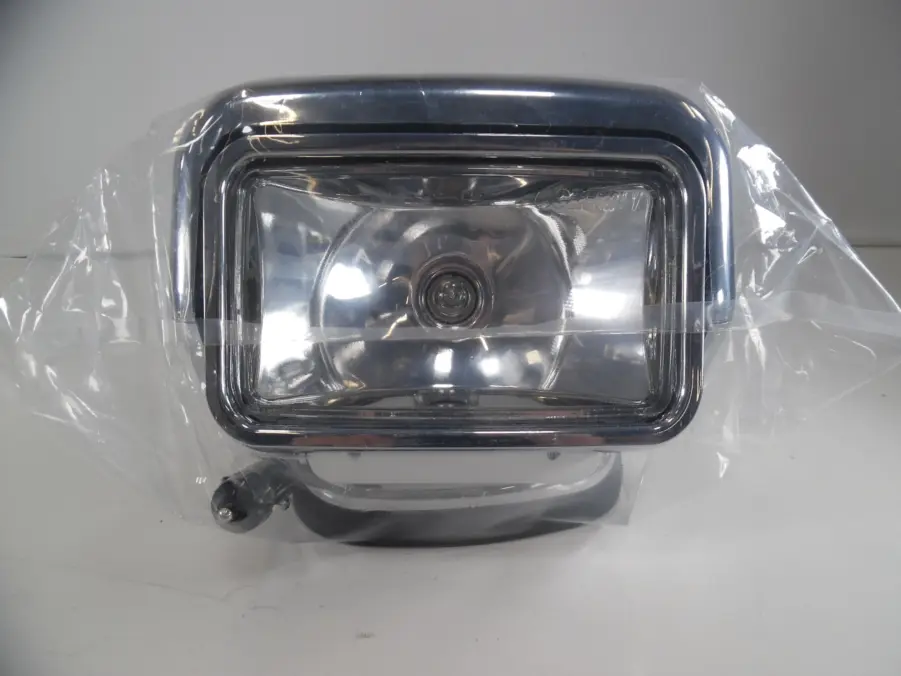 GoLight Stryker 30062 Chrome Halogen Spotlight w/ Wireless Hand-held Remote - REFURBISHED - Image 4