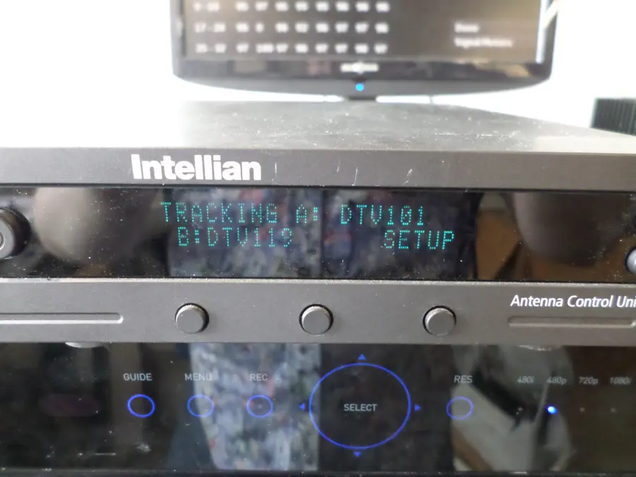 Intellian i4 45cm Satellite TV Tracking antenna Complete System - Tested and Working - Image 12