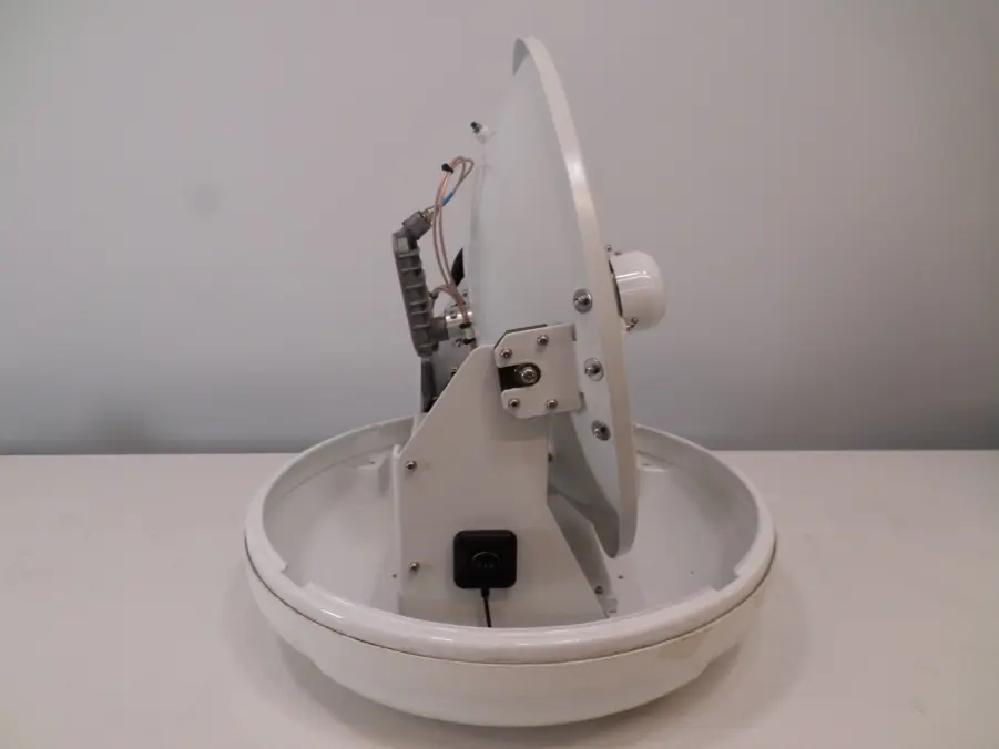 Intellian i4 45cm Satellite TV Tracking antenna Complete System - Tested and Working - Image 3