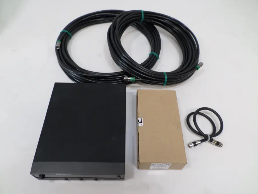 Intellian i4 45cm Satellite TV Tracking antenna Complete System - Tested and Working - Image 9