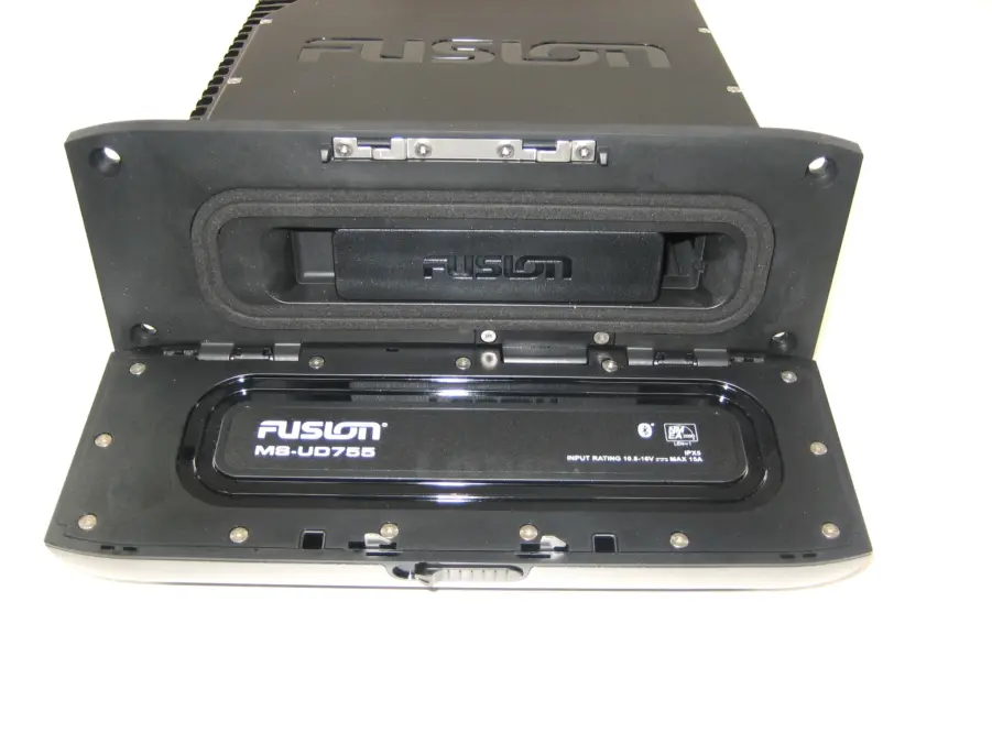 Fusion/MS-UD/AV755/Marine Digital Media Stereo with UNI-Dock-New Open Box - Image 8