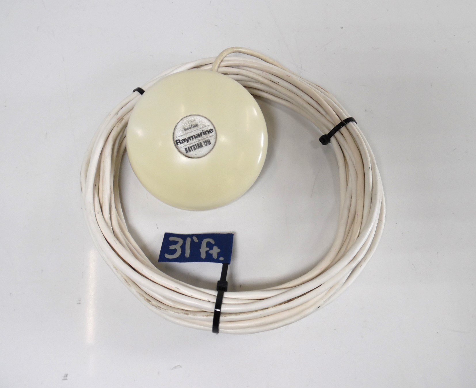 Raymarine Raystar 120 GPS Antenna for SeaTalk w/ Pole Mount Kit