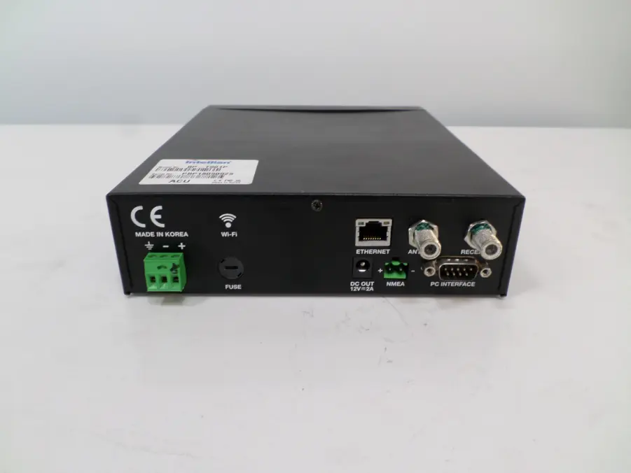 Intellian i6W 24" Worldwide Satellite TV Tracking Antenna Complete