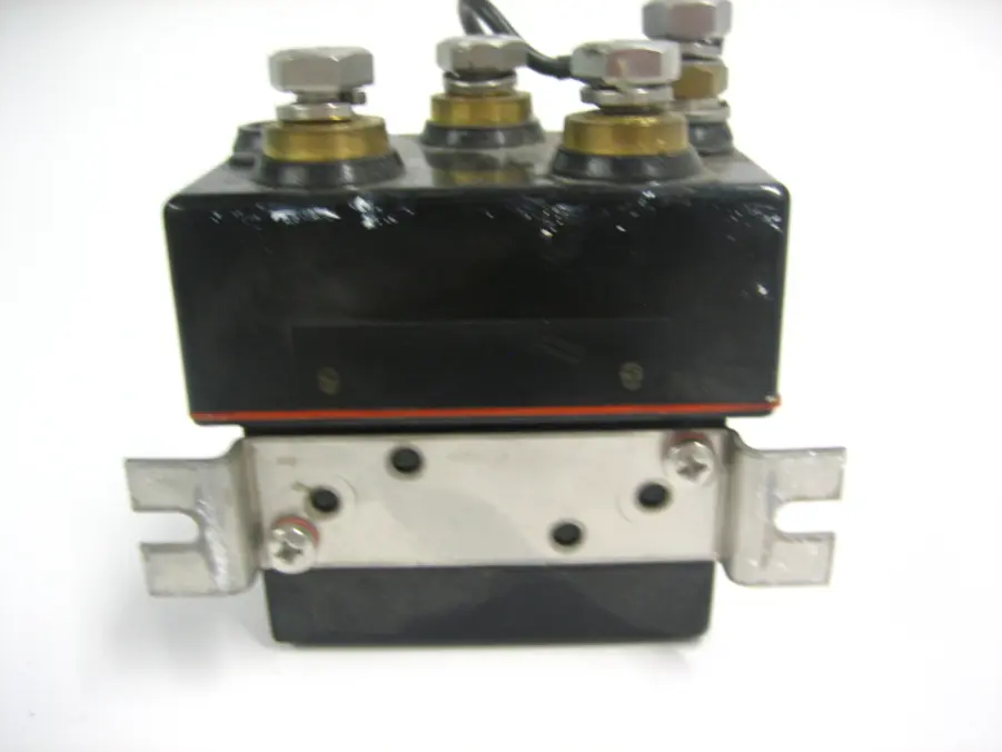 Windlass Dual Direction Sealed Contactor / Solenoids Windlass Dual Direction Sealed Contactor / Solenoids