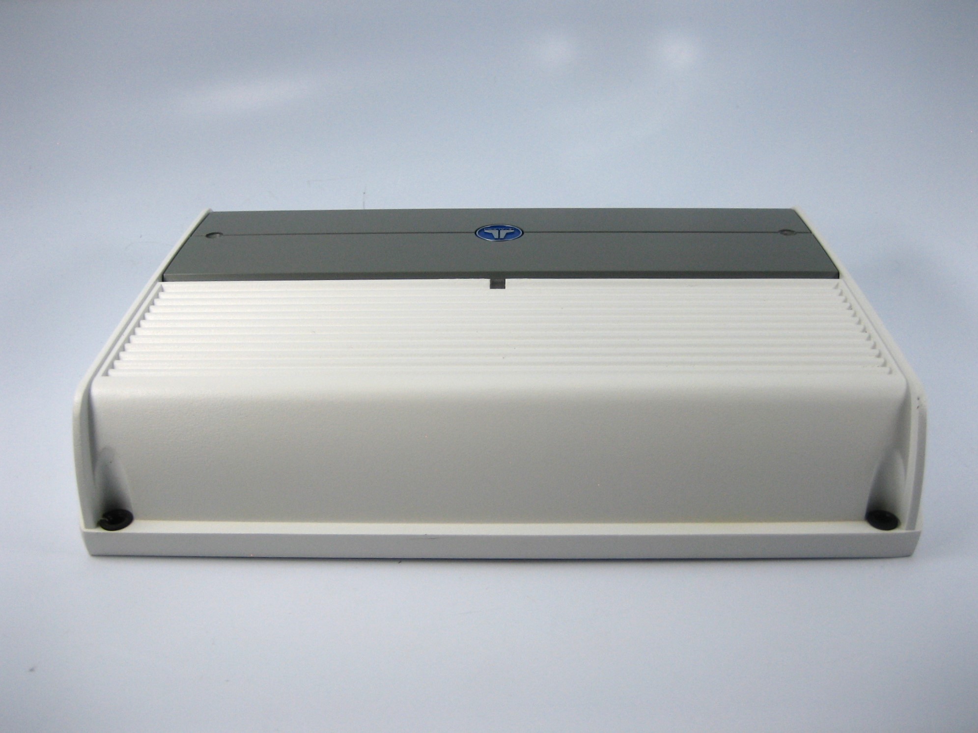 JL Audio/M600/6/Subwoofer Amplifier/For Parts Or Repair Max Marine