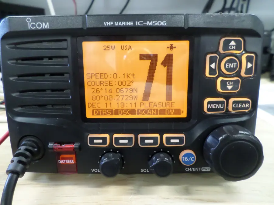 Icom IC-M506 Submersible Marine DSC VHF Radio w/ HM-205 Fist Mic ...