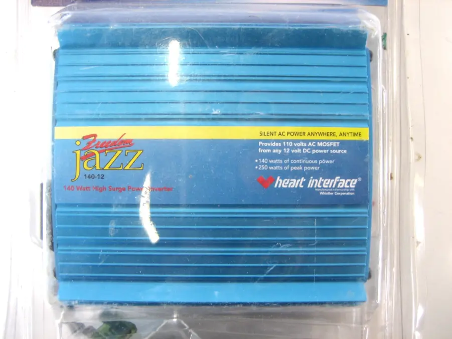 Freedom Jazz 140-12 High Surge Power Inverter 140 Watts - Image 7
