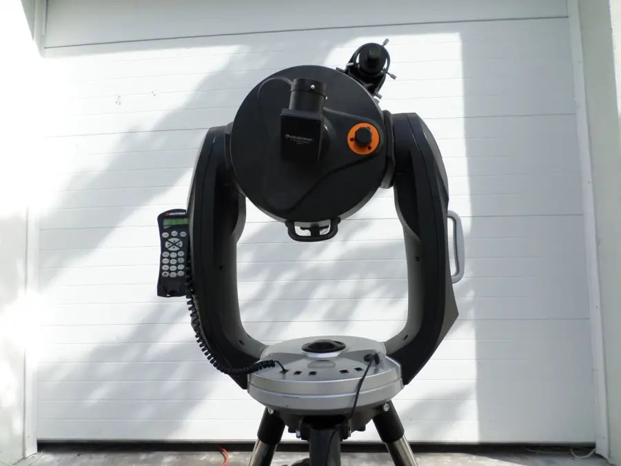 Celestron Starbright 11" CPC XLT Computerized Telescope with Luminos 23mm Eyepiece - Image 6