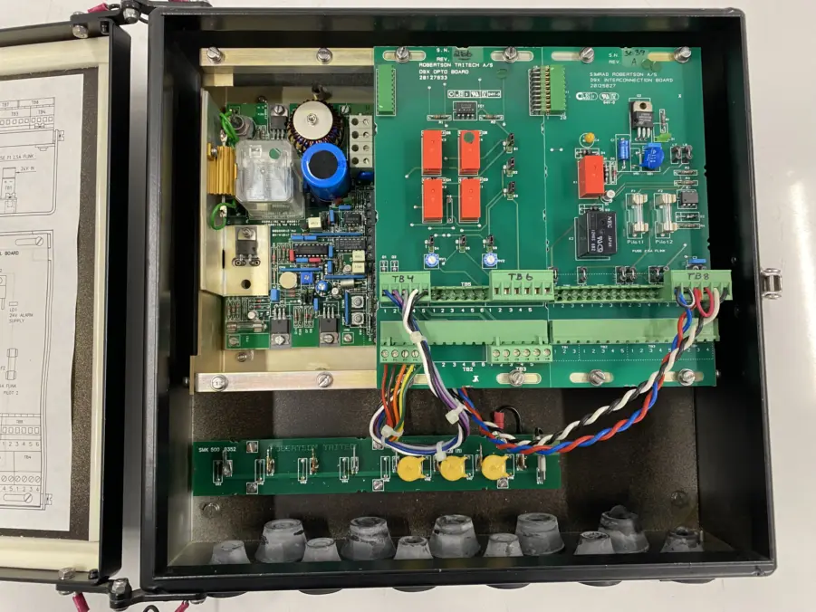Simrad-Robertson AP9/MK3 Auotopilot D99 Distribution Unit 20127817 - Image 3