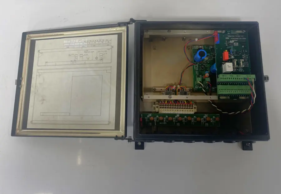 Simrad/Robertson AP9/MK3 Auotopilot D90S Distribution Unit 20125001 - Image 3