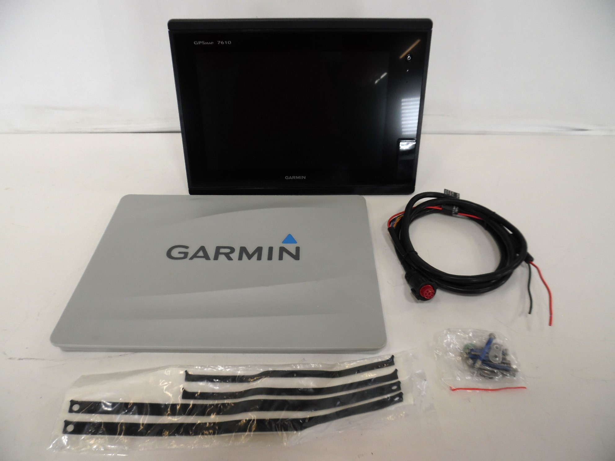 Garmin GPSMap 7610XSV Unit w/ internal CHIRP Sonar (Tested Good) 90 Day