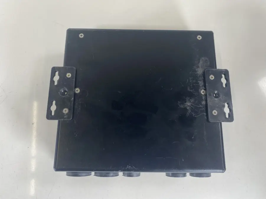 Simrad/Robertson RGC Signal Interf. Unit - Image 6