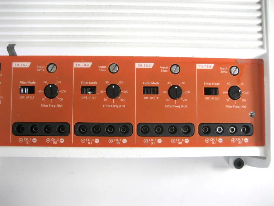 JL Audio M800/8v2-24V Marine Amplifier For 24V Systems For Parts or Repair - Image 3