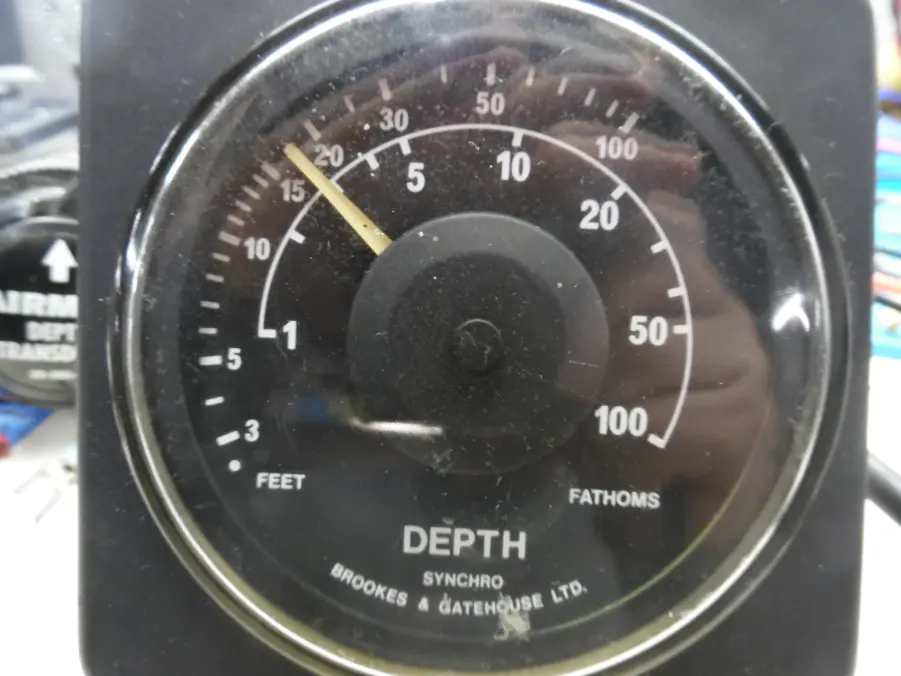 B&G H2000 Synchro Analog Depth Gauge(FT and Fathoms)TESTED GOOD! - Image 4