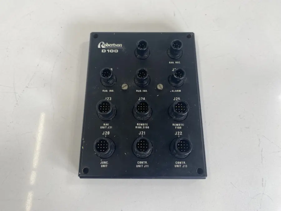 Simrad/Robertson D100 Dual Control Distribution Panel