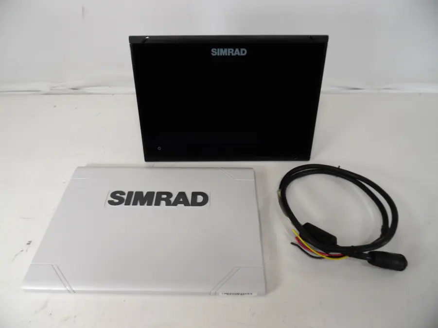 Simrad GO9 XSE MFD W/ Suncover (Tested Good) 90 Day Warranty - Max ...