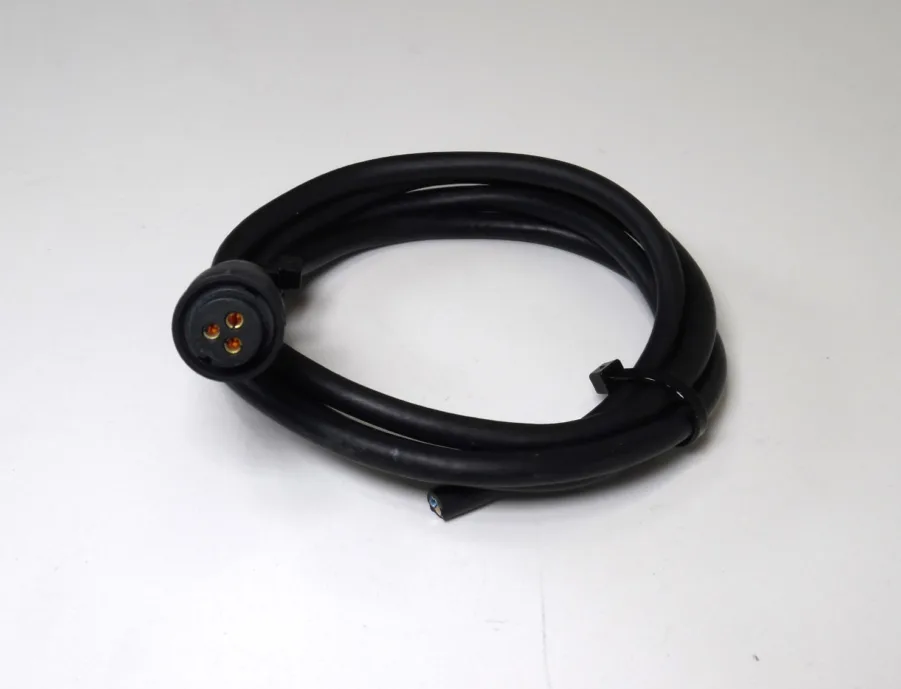 Raymarine – A08003 / 4-6ft. / 3-Pin Power Cable – For DSM300 30 250 / Classic Series MFDs - Image 2