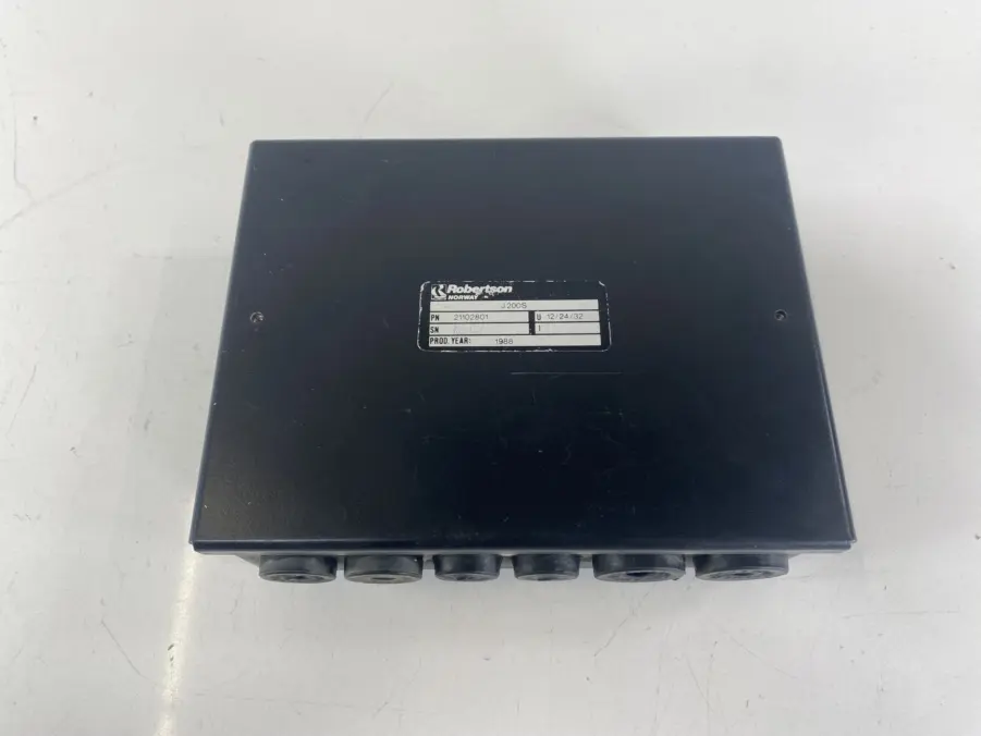 Simrad-Robertson J200S Autopilot Junction Unit