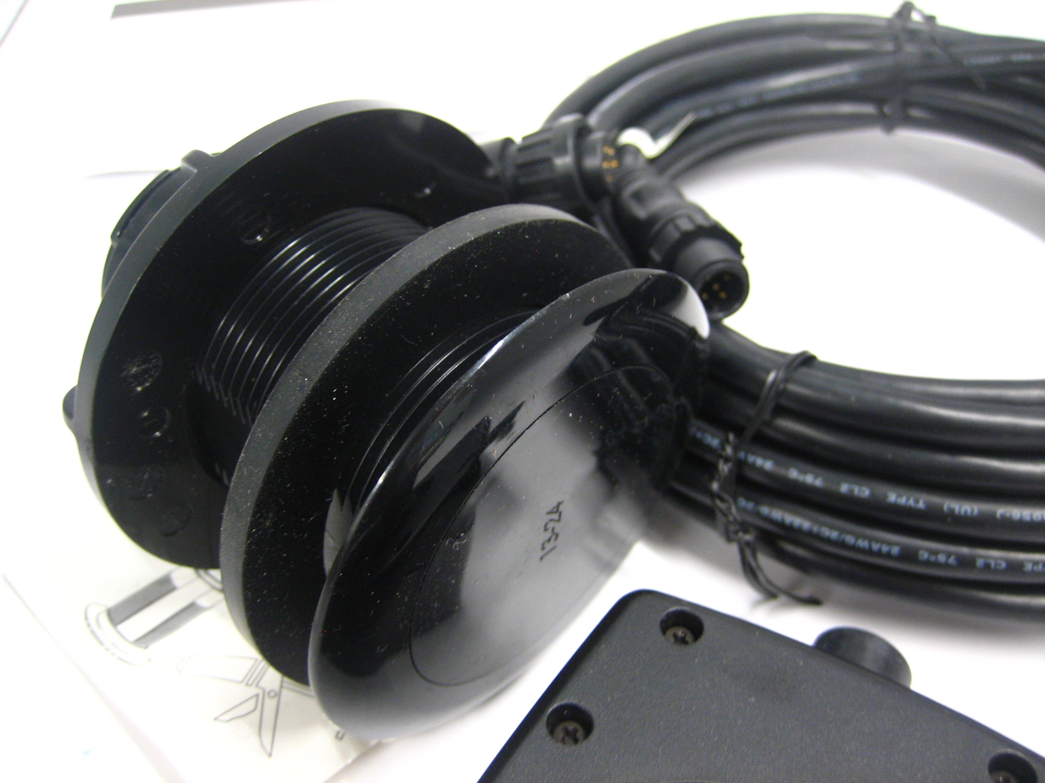 Garmin NMEA2000 Depth Transducer for 1324 Degree Deadrise 01000701