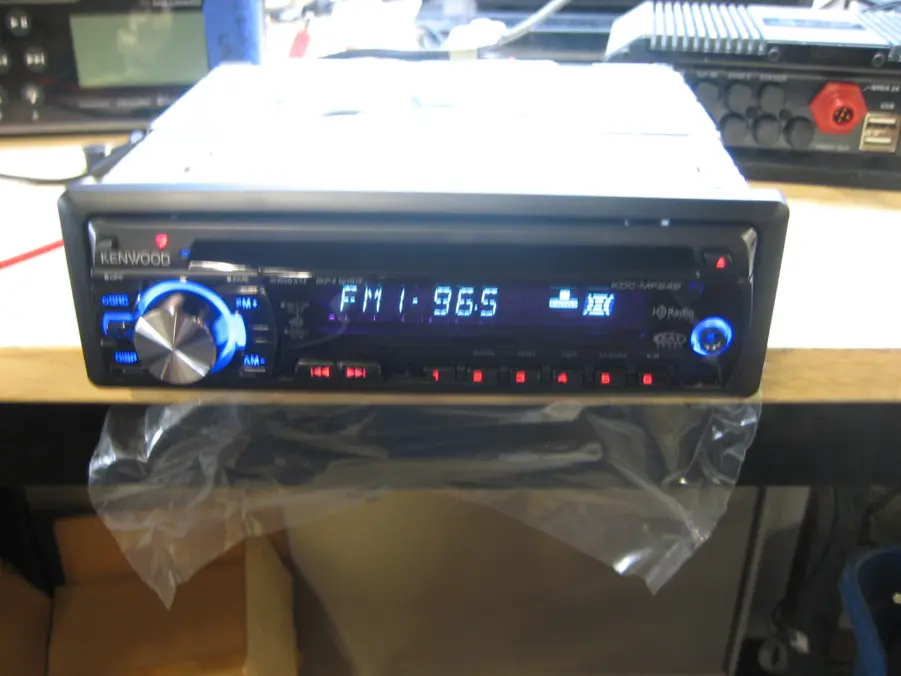 Kenwood KDC-MP242 CD-Receiver Stereo Control Head - Image 2