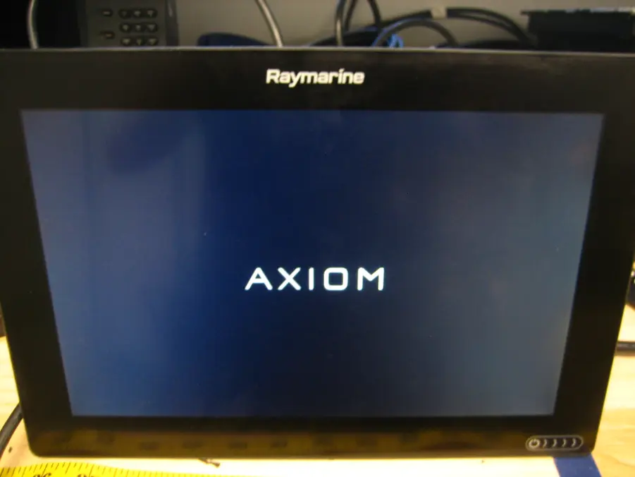 Raymarine Axiom 12 Multifunction Display in Excellent Working Order - E70368 - Image 3