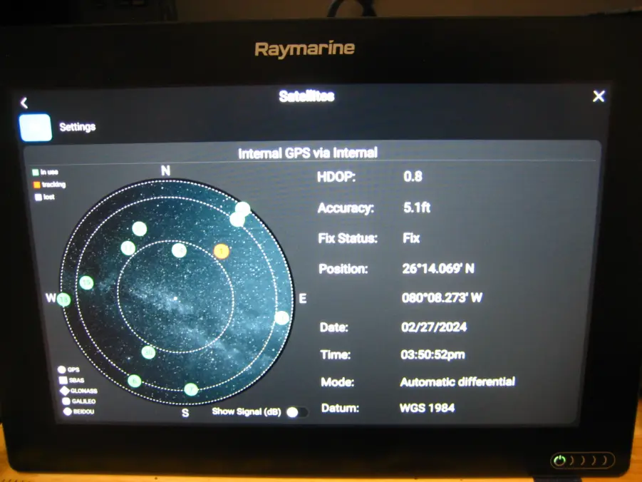 Raymarine Axiom 12 Multifunction Display in Excellent Working Order - E70368 - Image 6